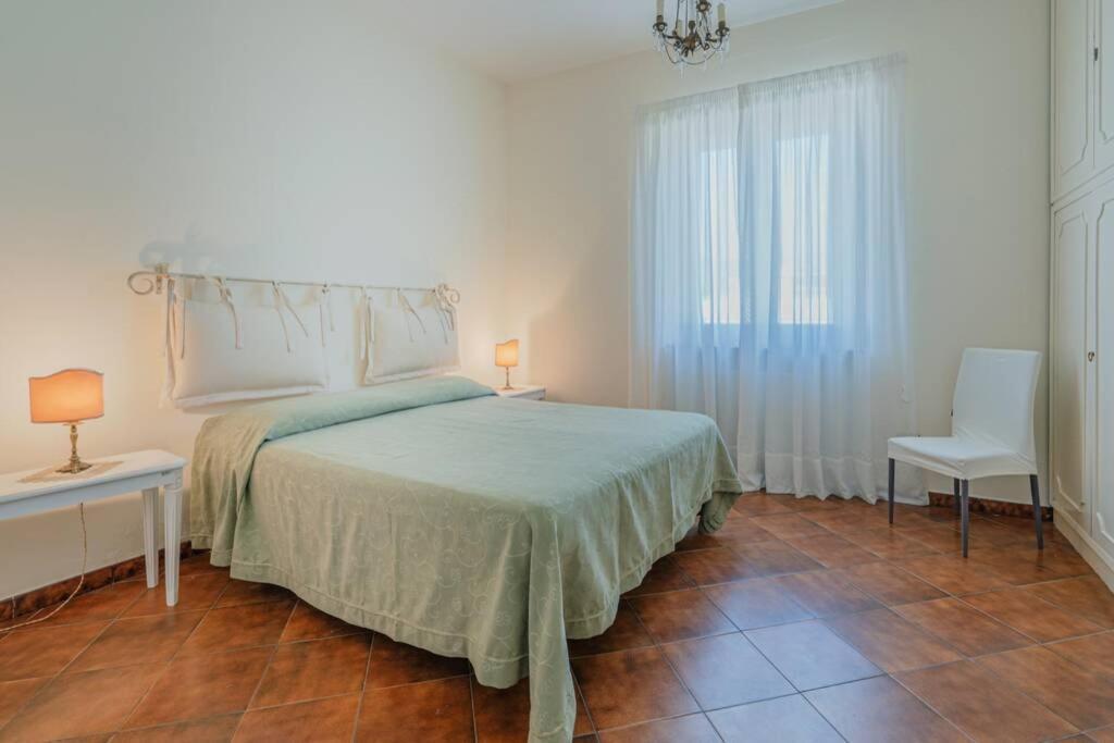 Casa Gege', For Up To 5 Guests, Shared Pool, Sorrento Center Lägenhet Exteriör bild